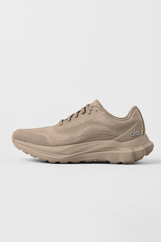 Women's Alo Runner